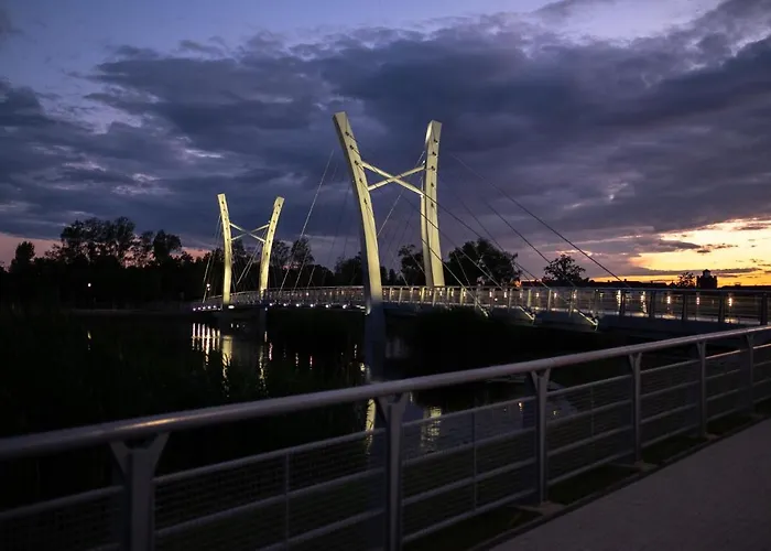 Nienovo - Niedaleko Jeziora I Widok Na Arboretum Apartment Kórnik